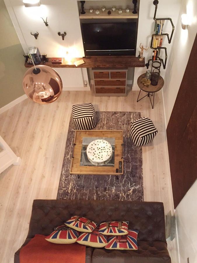 Spacious 1 Bedroom Split Level Old Pub Conversion Tower Bridge Londra Exterior foto